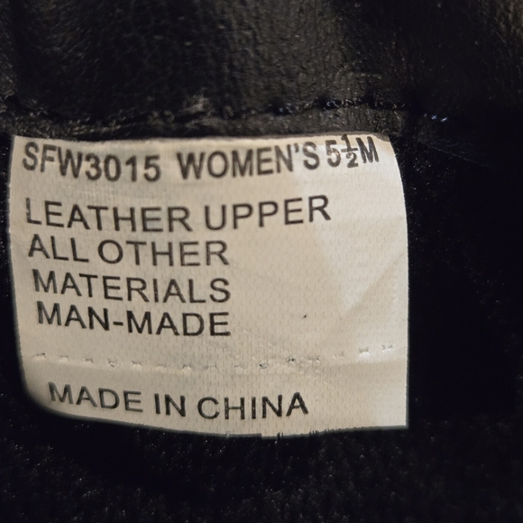 Elegant Black Ankle Boots with Floral Cutouts (6c16) - Picture 9 of 9